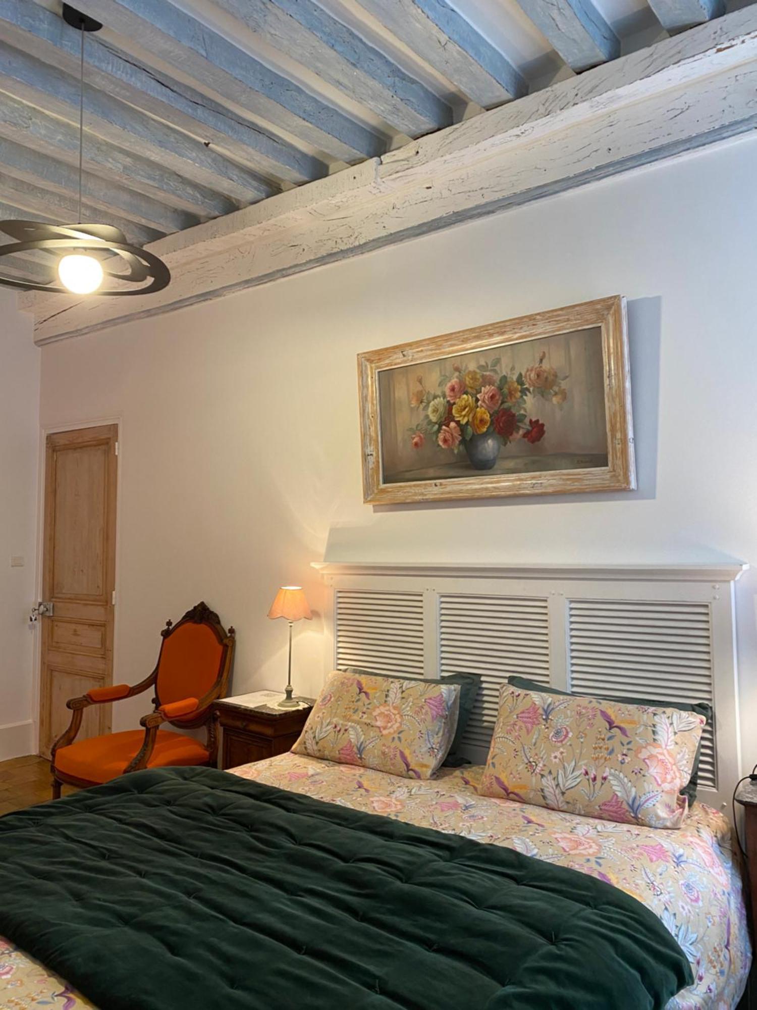 Le Pigeonnier De Saint-Loup Bed And Breakfast ภายนอก รูปภาพ
